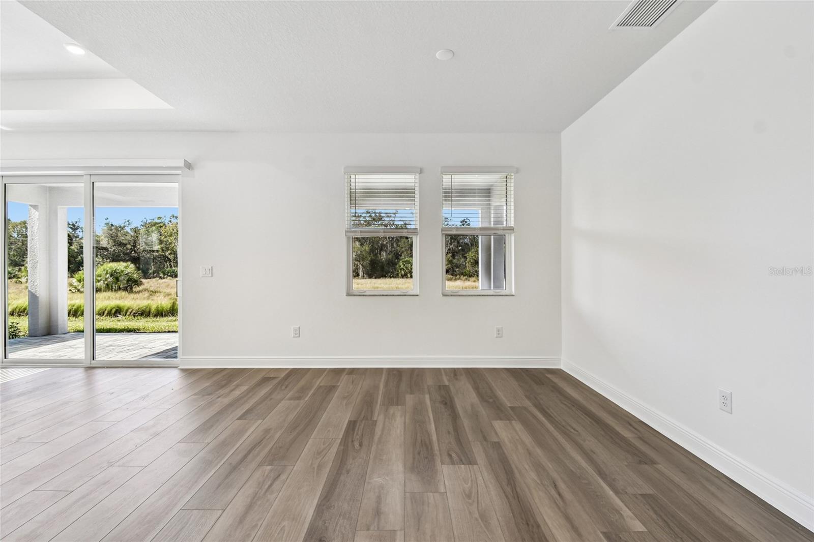 CREEKS EDGE AT TWIN RIVERS - Residential