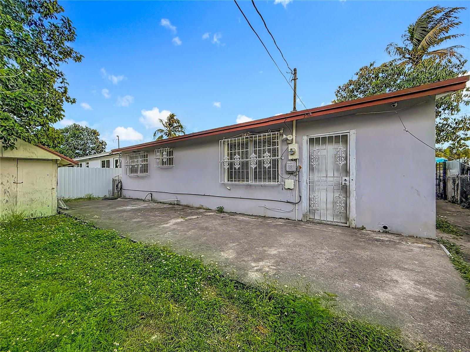 OPA LOCKA 03 - Residential