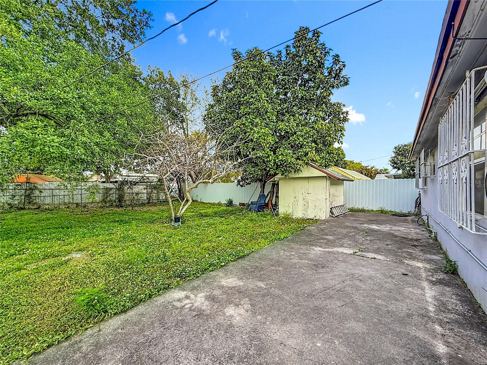 OPA LOCKA 03 - Residential