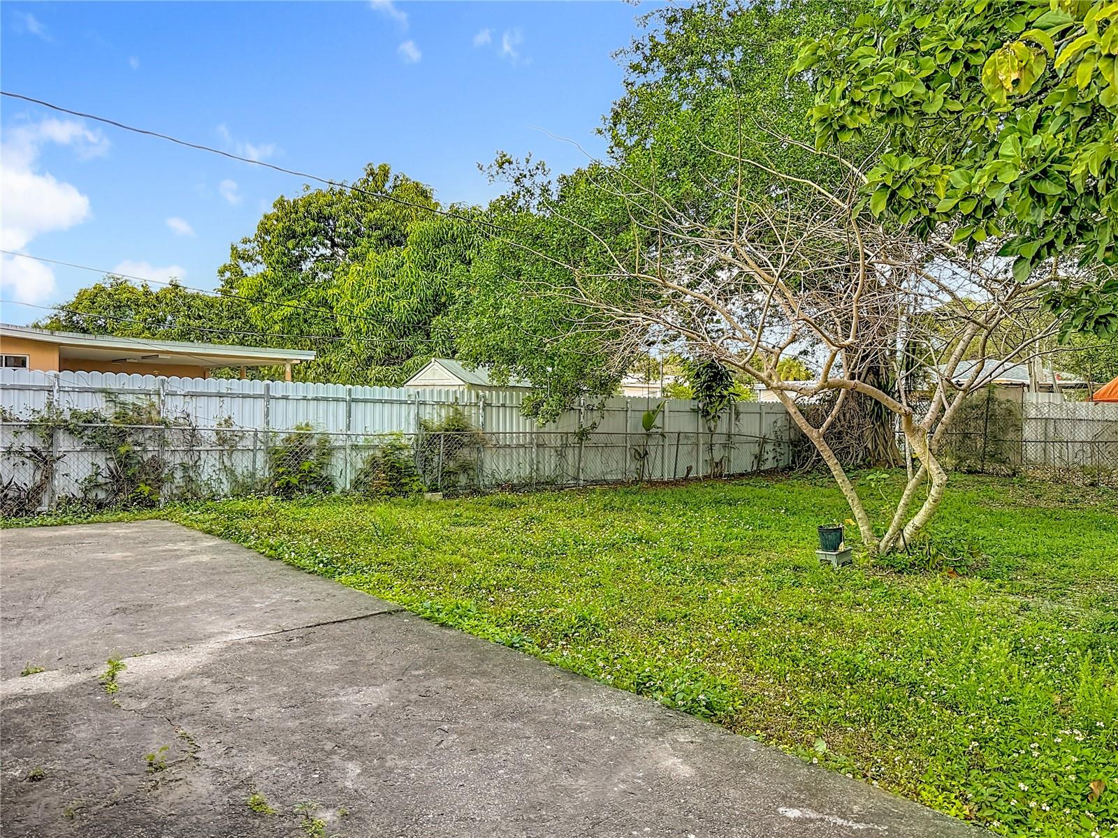 OPA LOCKA 03 - Residential