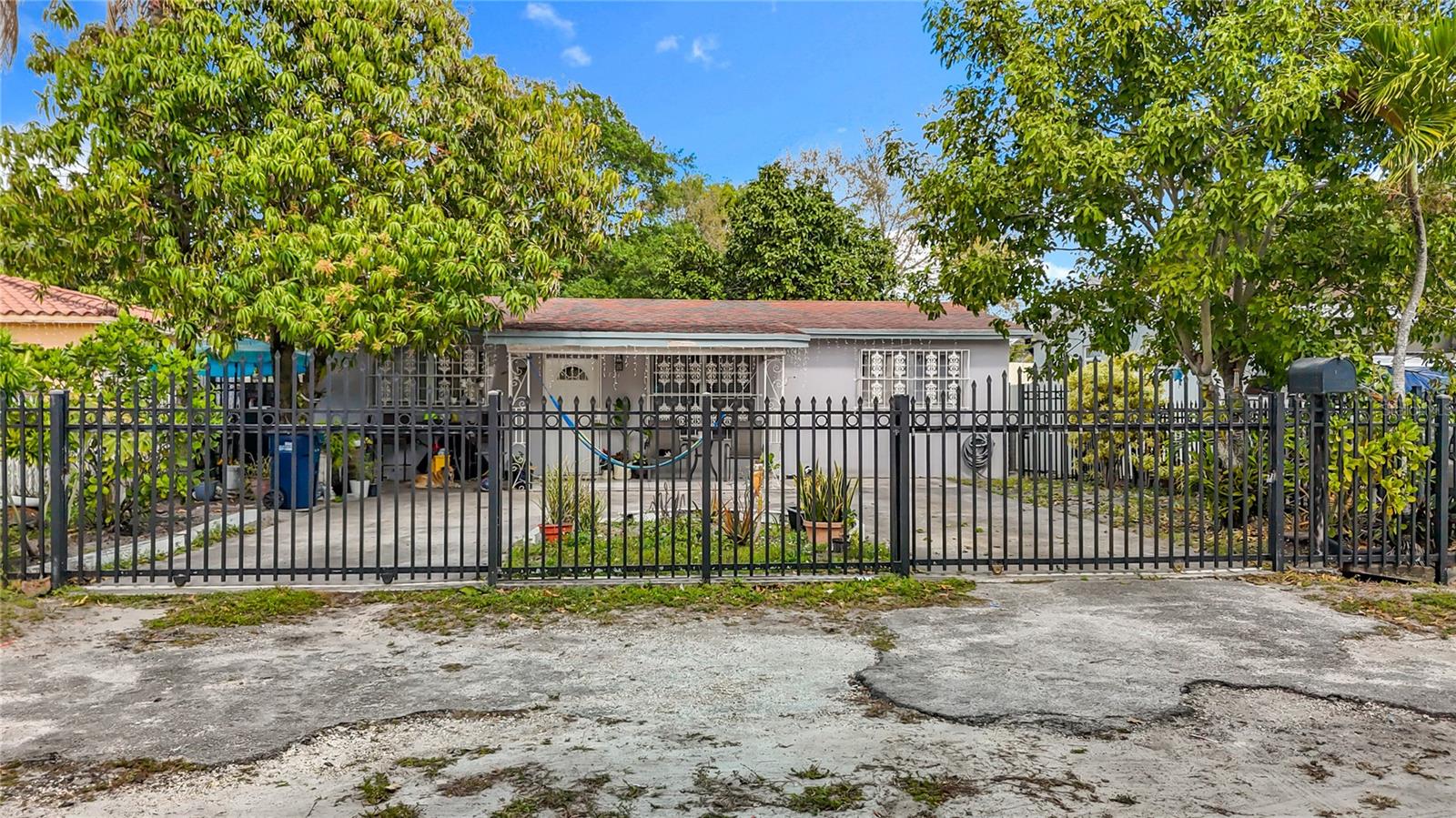 OPA LOCKA 03 - Residential