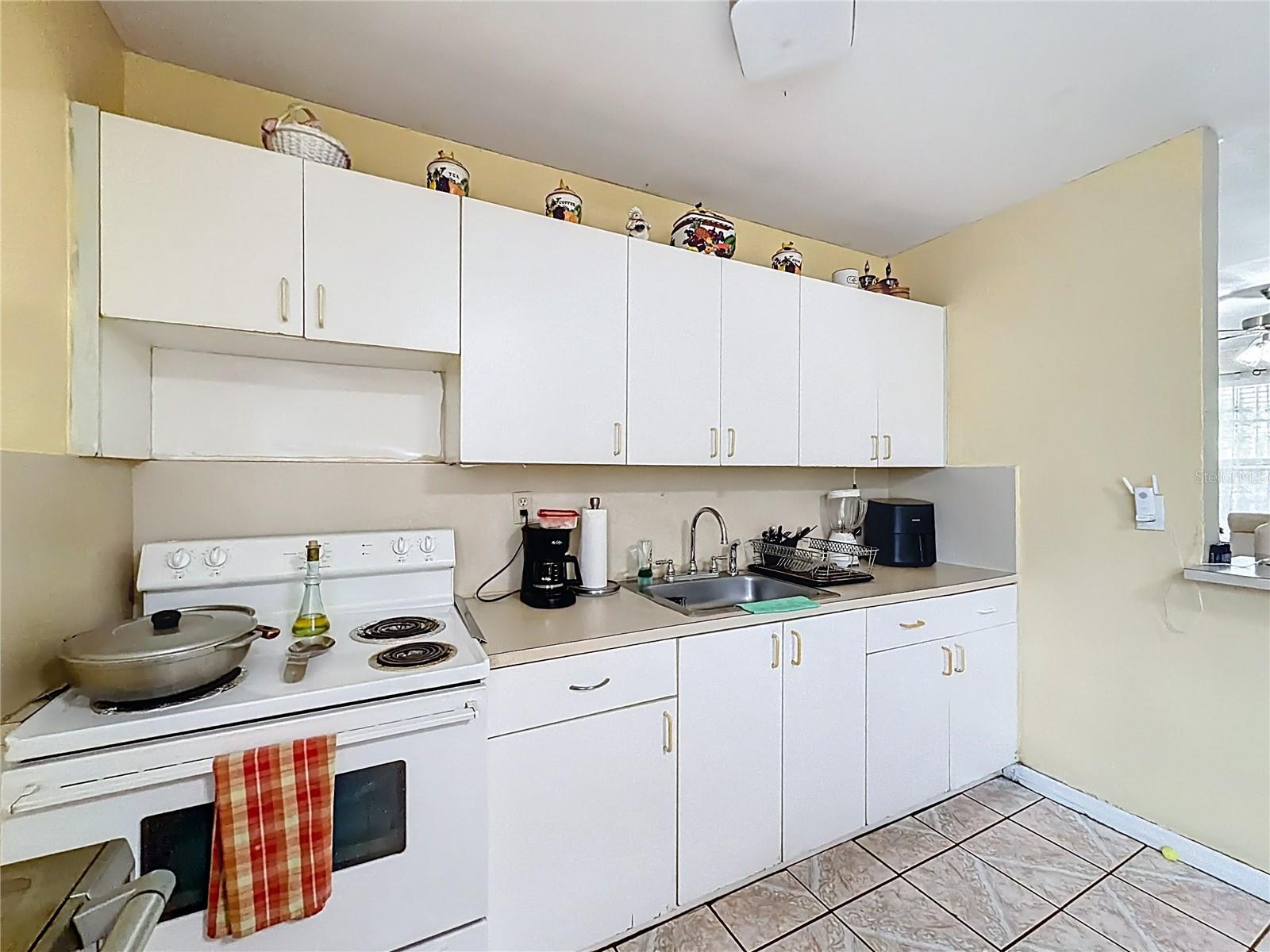 OPA LOCKA 03 - Residential