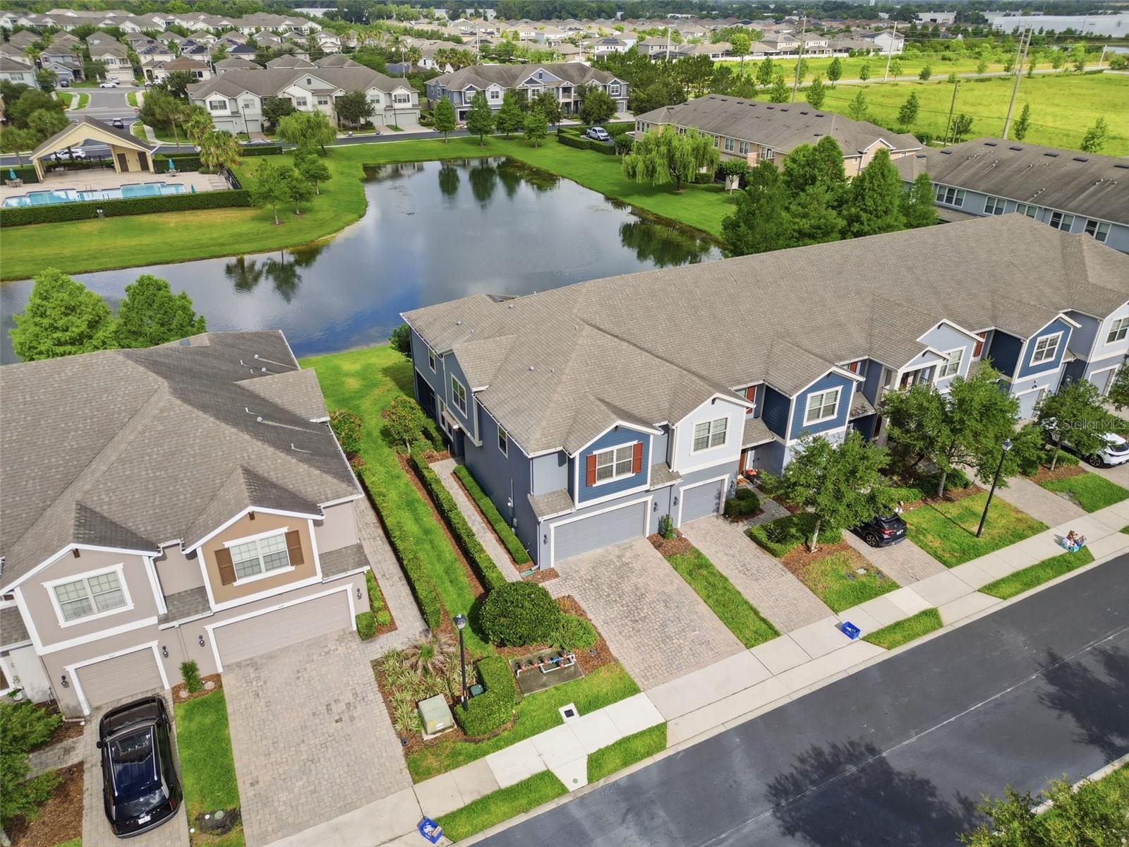 475 MERRY BROOK CIRCLE