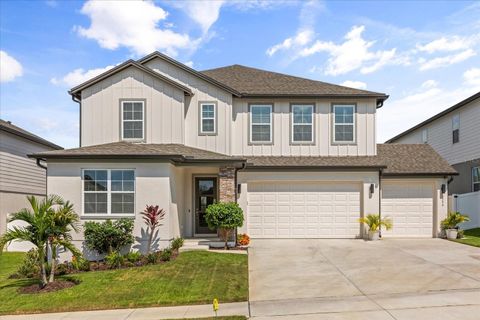 Photo of 2290 Endeavor Way, Clermont, FL 34715 (MLS # O6332211) Photo of 2290 Endeavor Way, Clermont, FL 34715 (MLS # O6332211)