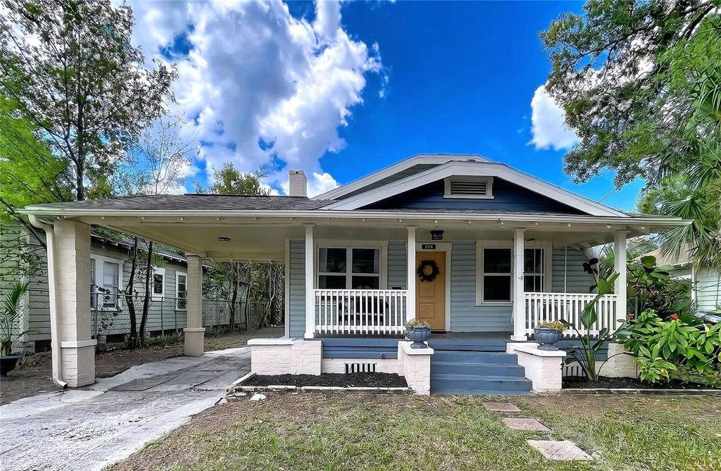 Photo of 104 W Chelsea Street, Tampa, FL 33603 (MLS # TB8511329)
