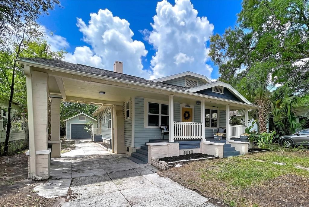 Photo of 104 W Chelsea Street, Tampa, FL 33603 (MLS # TB8511329)