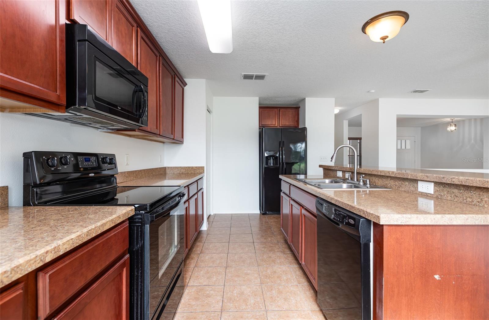 HARBOUR ISLES PH 2A/2B/2C - Residential