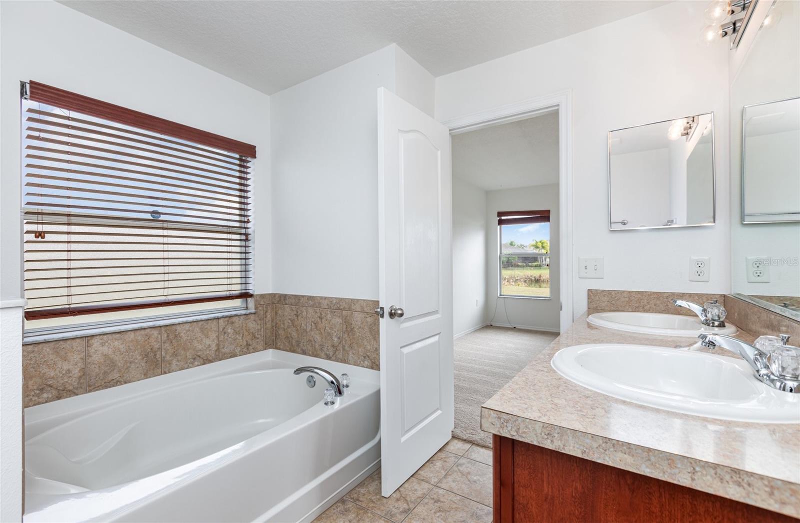 HARBOUR ISLES PH 2A/2B/2C - Residential