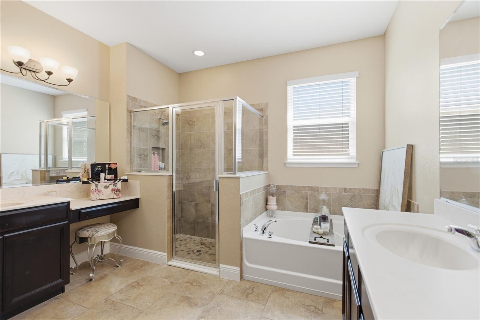 WELLINGTON WOODS - Residential