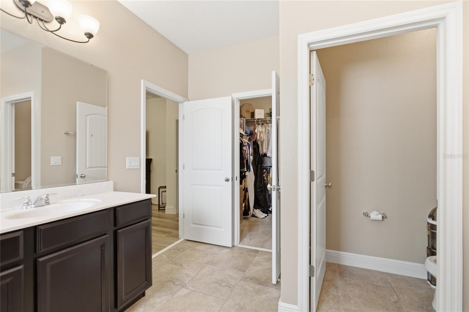 WELLINGTON WOODS - Residential