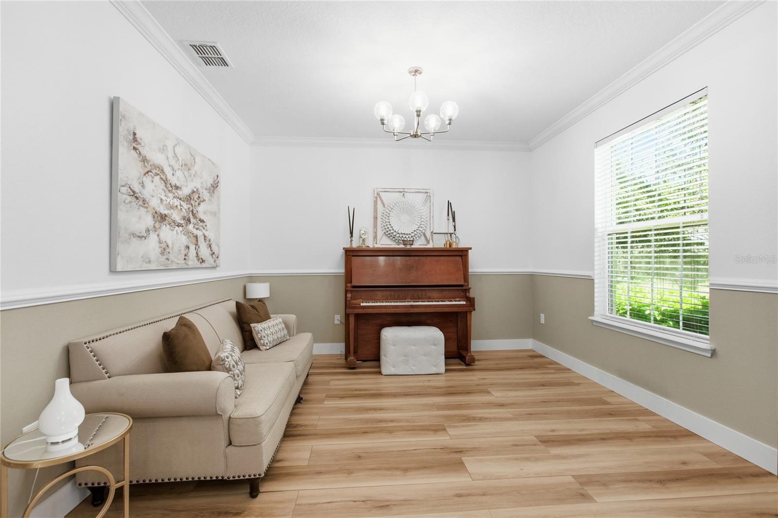 WELLINGTON WOODS - Residential