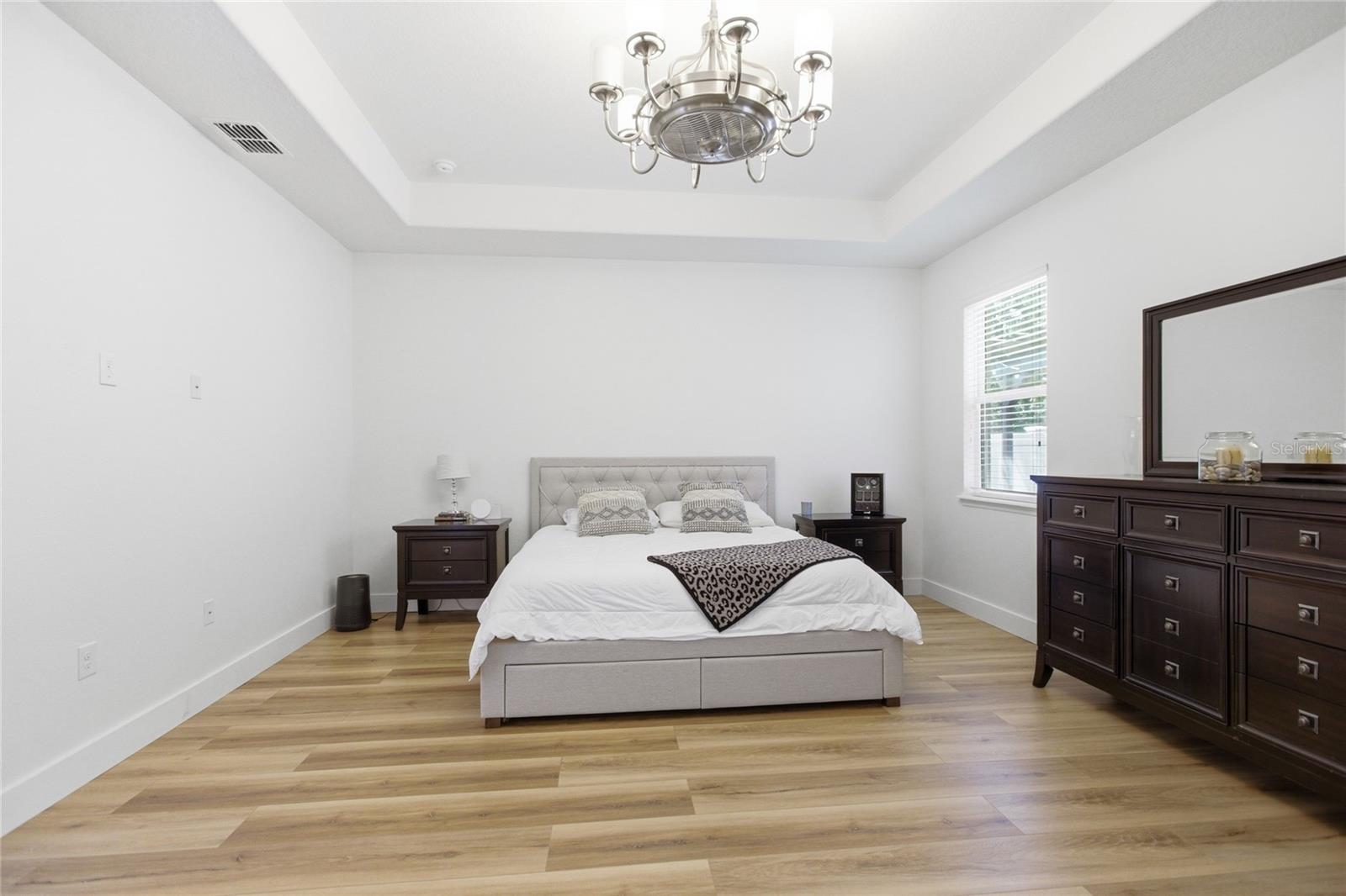 WELLINGTON WOODS - Residential