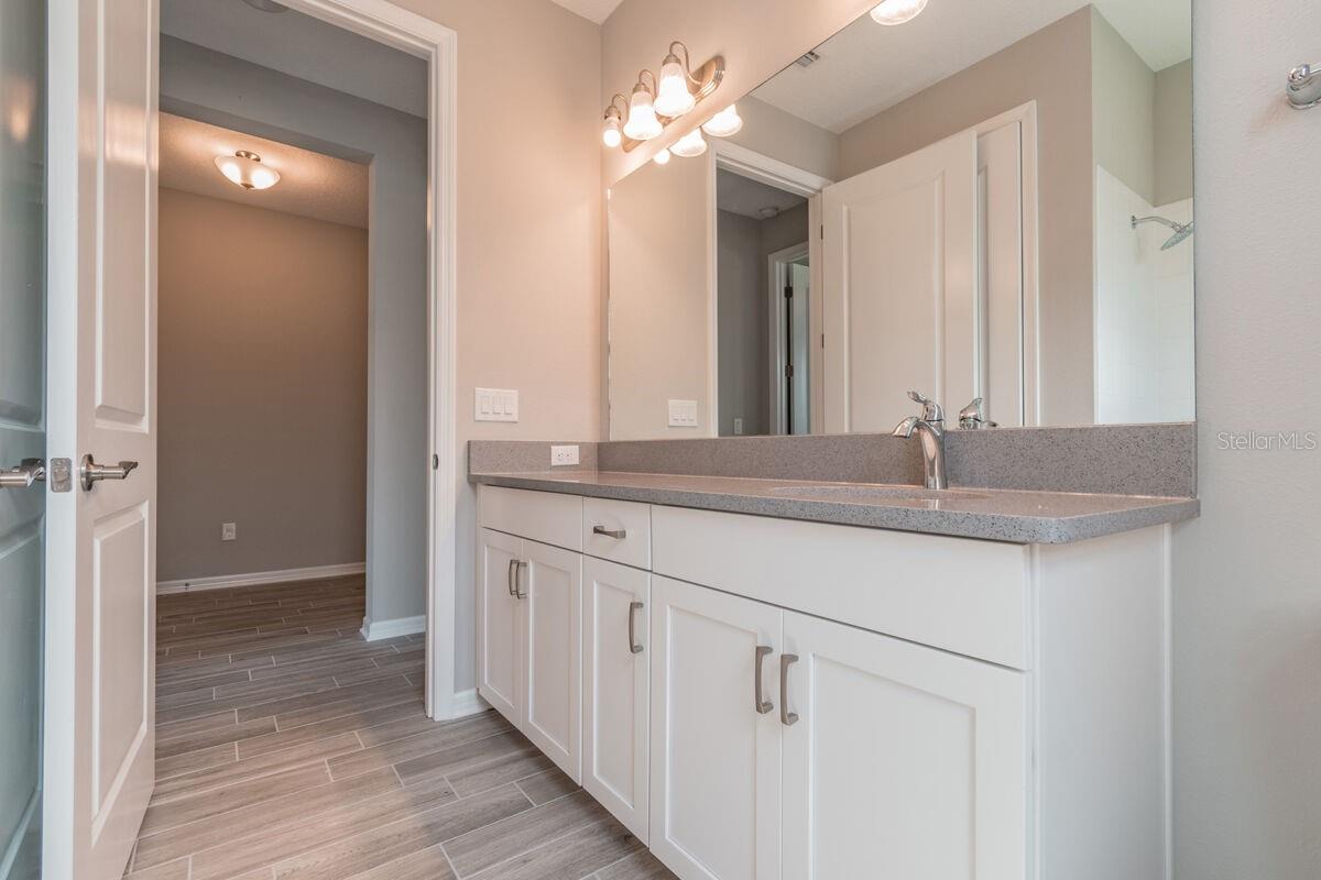 VISTERA OF VENICE - Residential