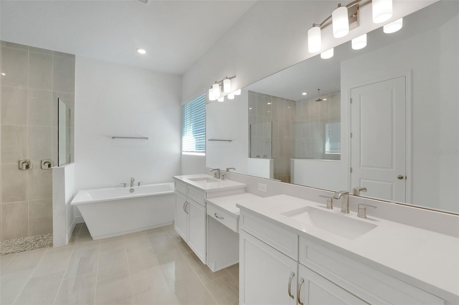 PALMS AT WINDERMERE - Residential