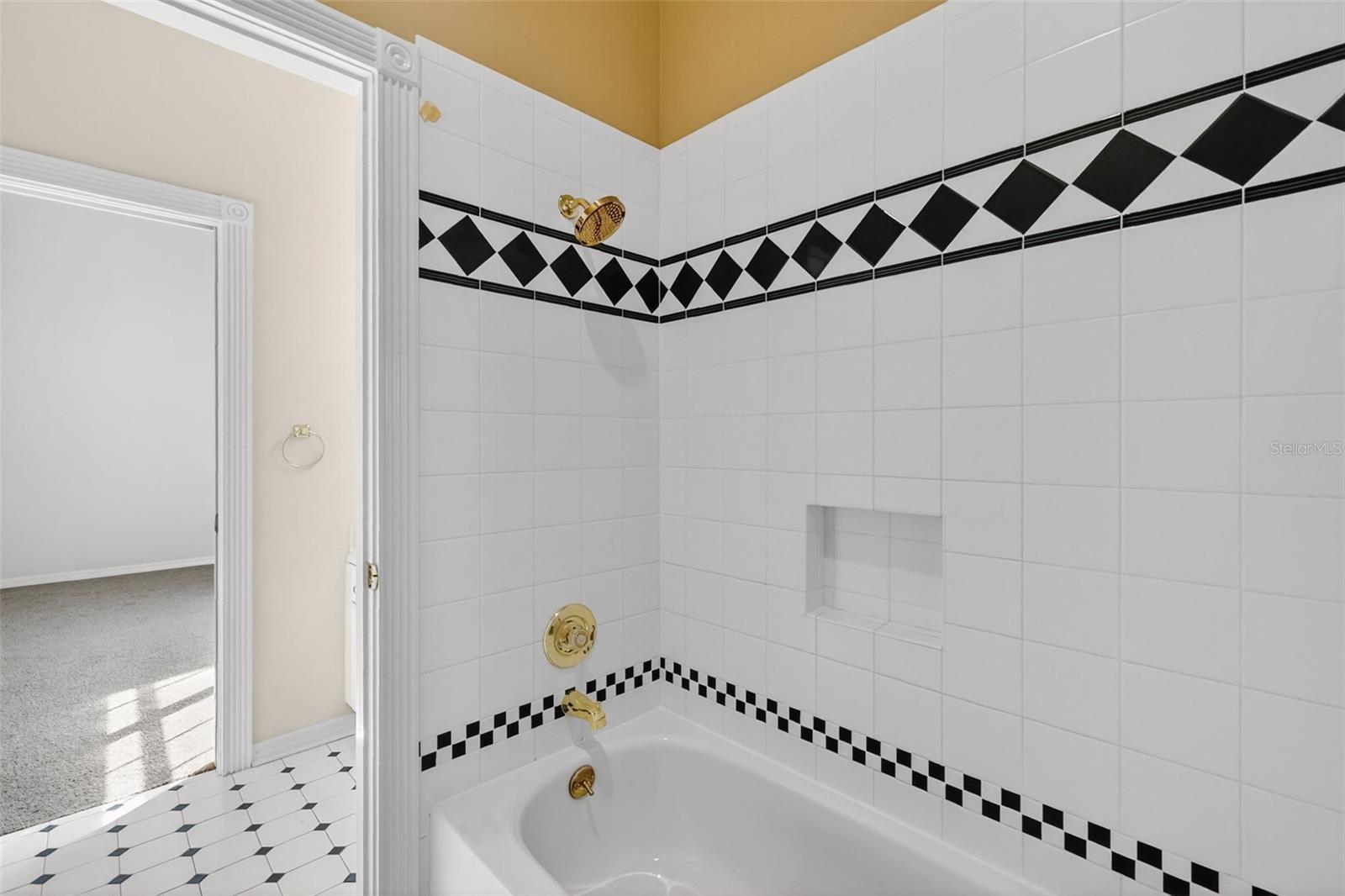 COUNTRY CLUB MOUNT DORA - Residential