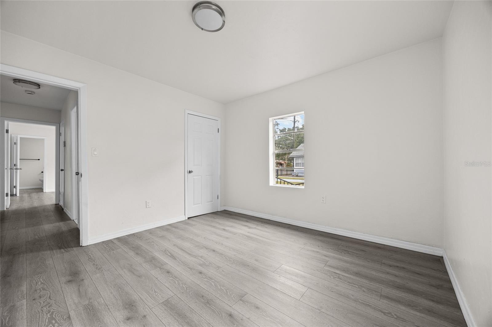 DANIEL DIXSON - Residential