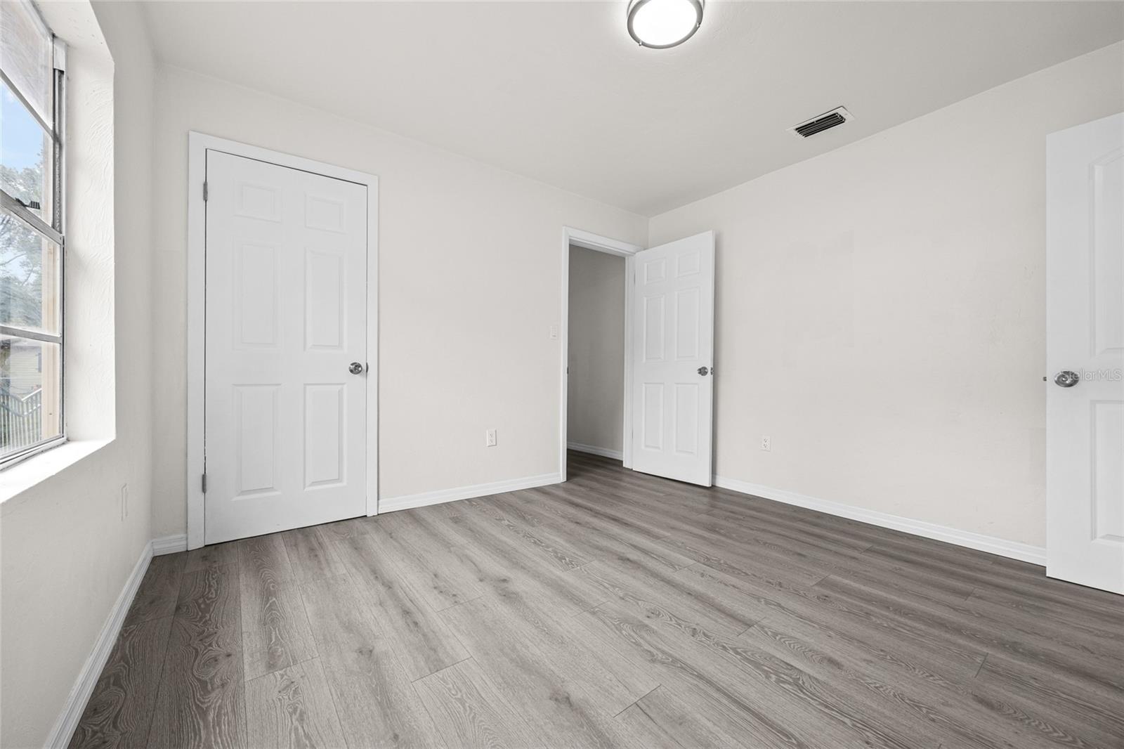 DANIEL DIXSON - Residential