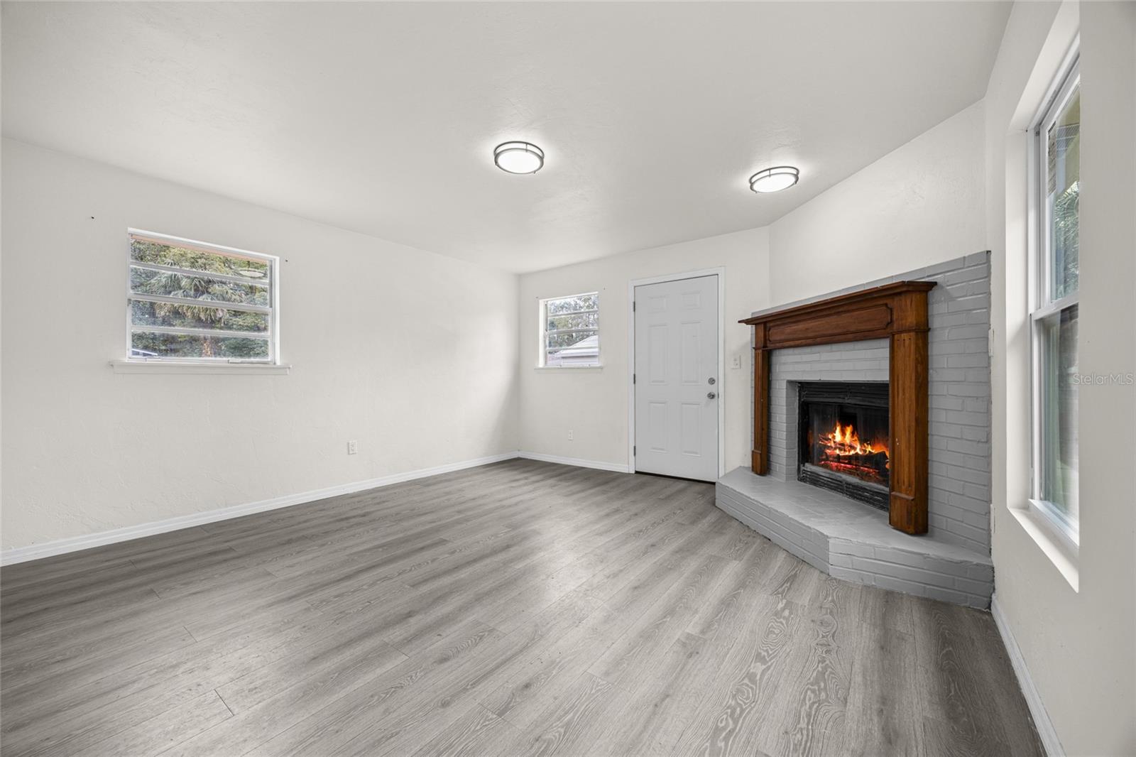 DANIEL DIXSON - Residential