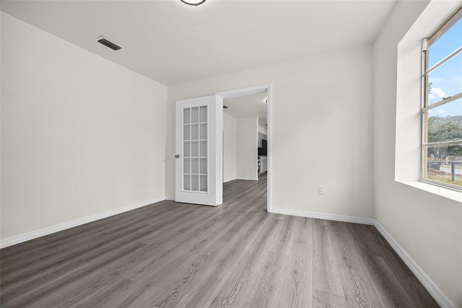 DANIEL DIXSON - Residential