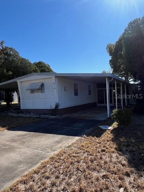 816 BEECHWOOD AVENUE LADY LAKE FL 32159