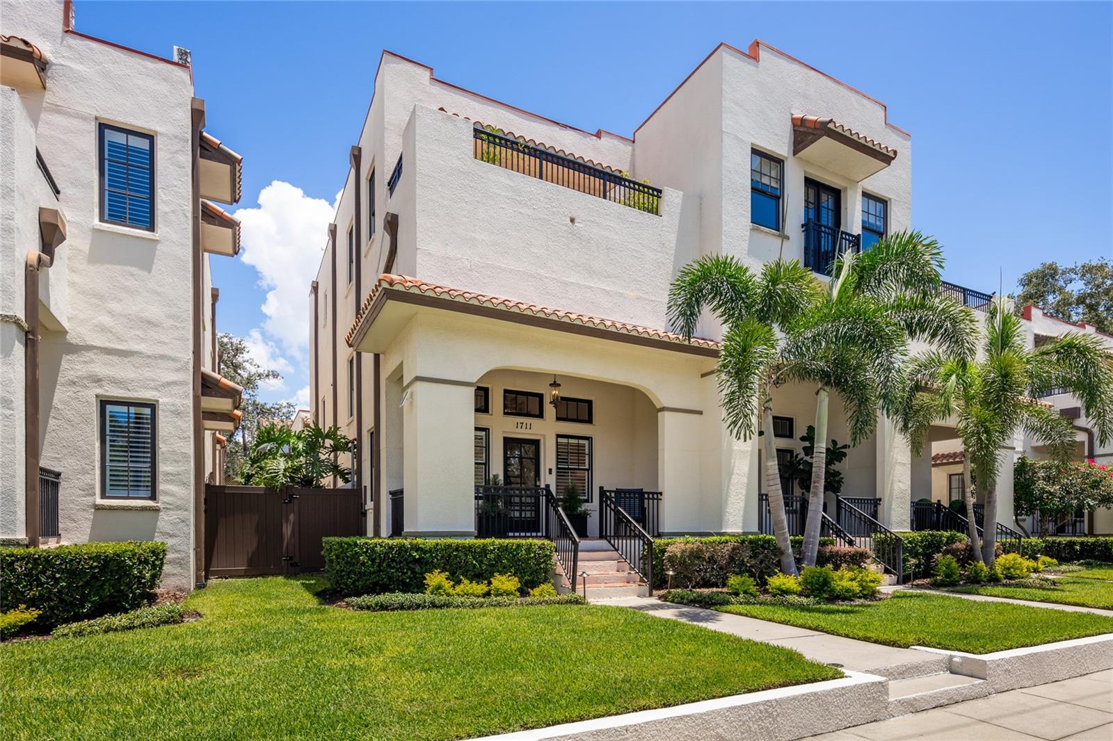 View TAMPA, FL 33606 townhome