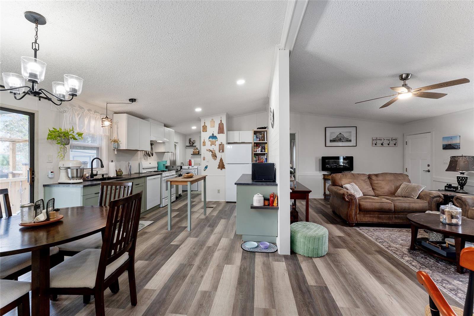 BELLEVIEW RIDGE ESTATE - Residential