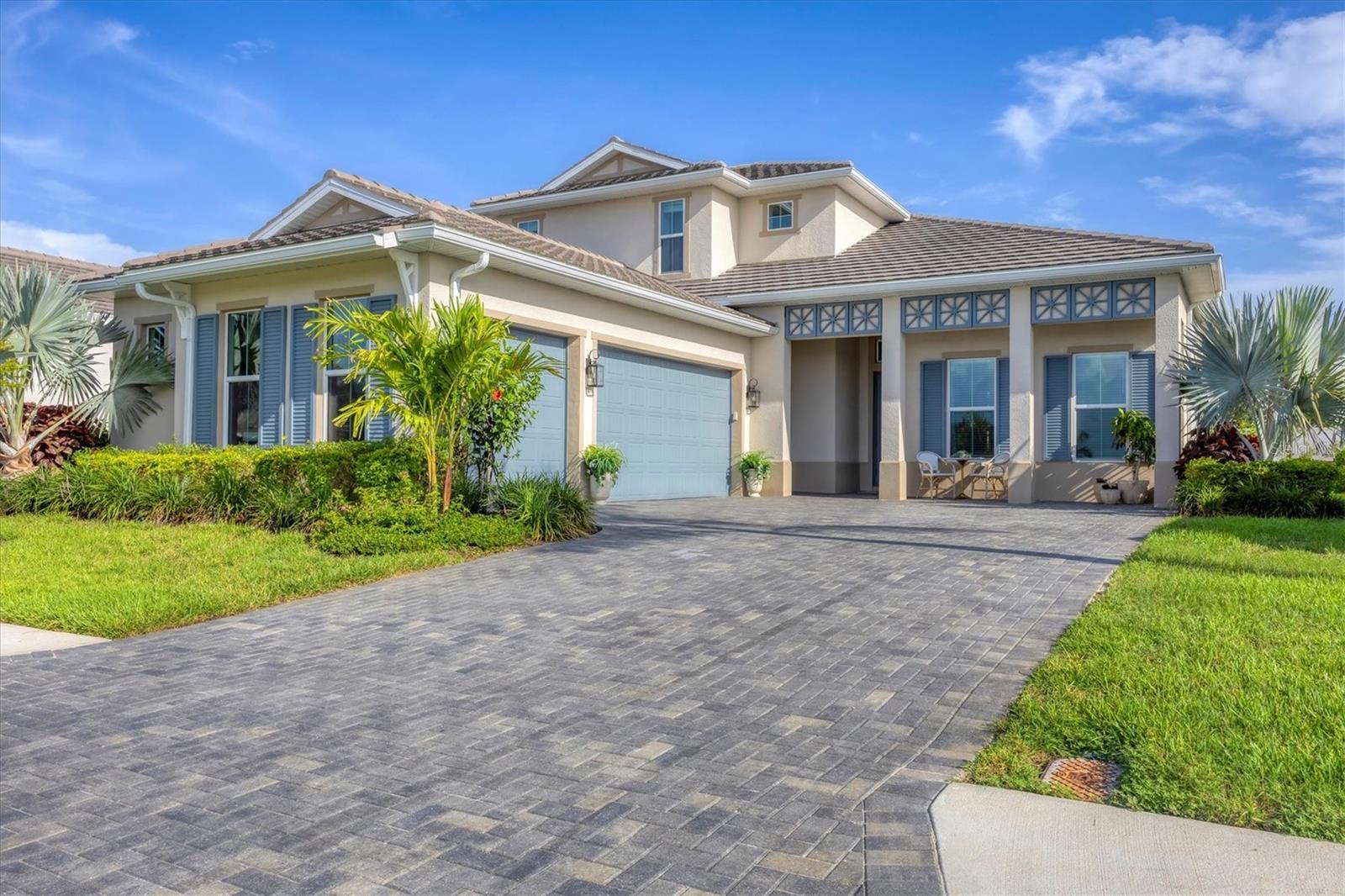 8209 REDONDA LOOP