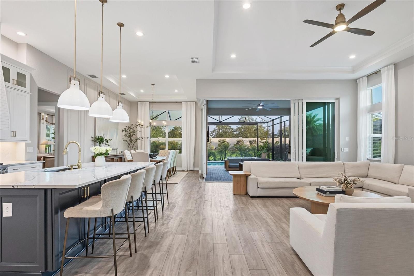 8209 REDONDA LOOP