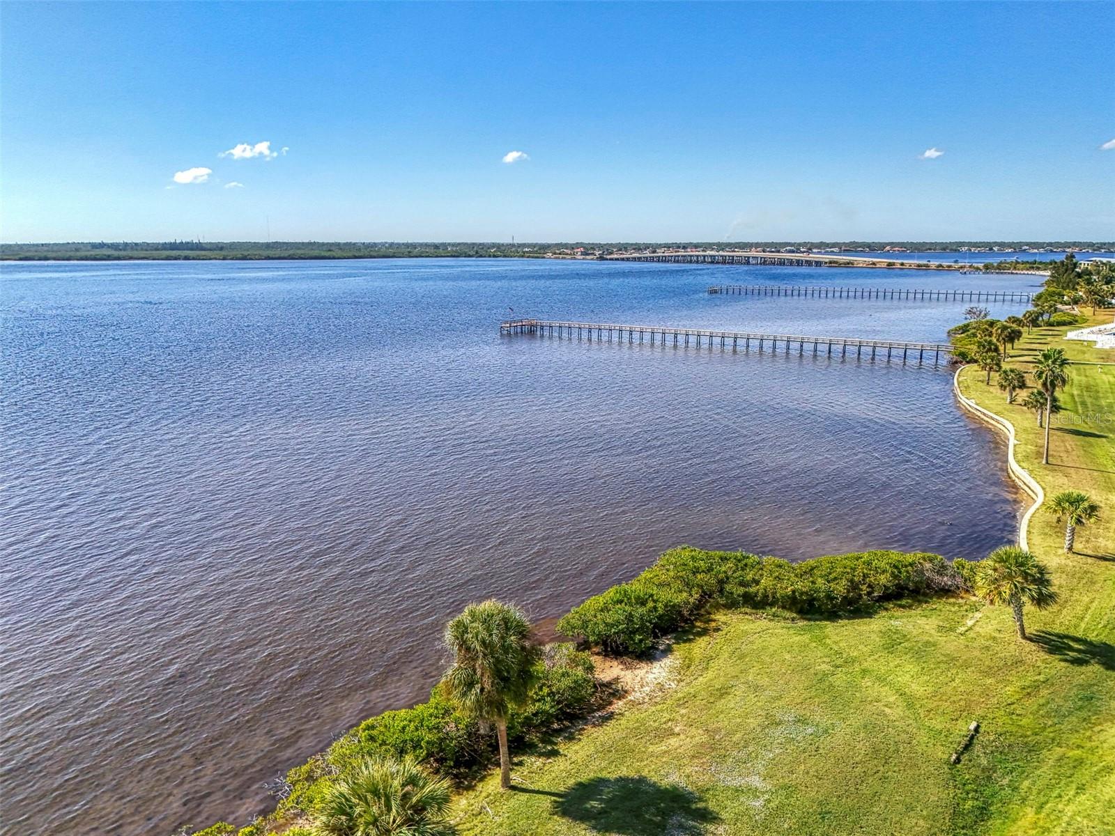 VILLAS AT HARBOUR VILLAGE - Residential