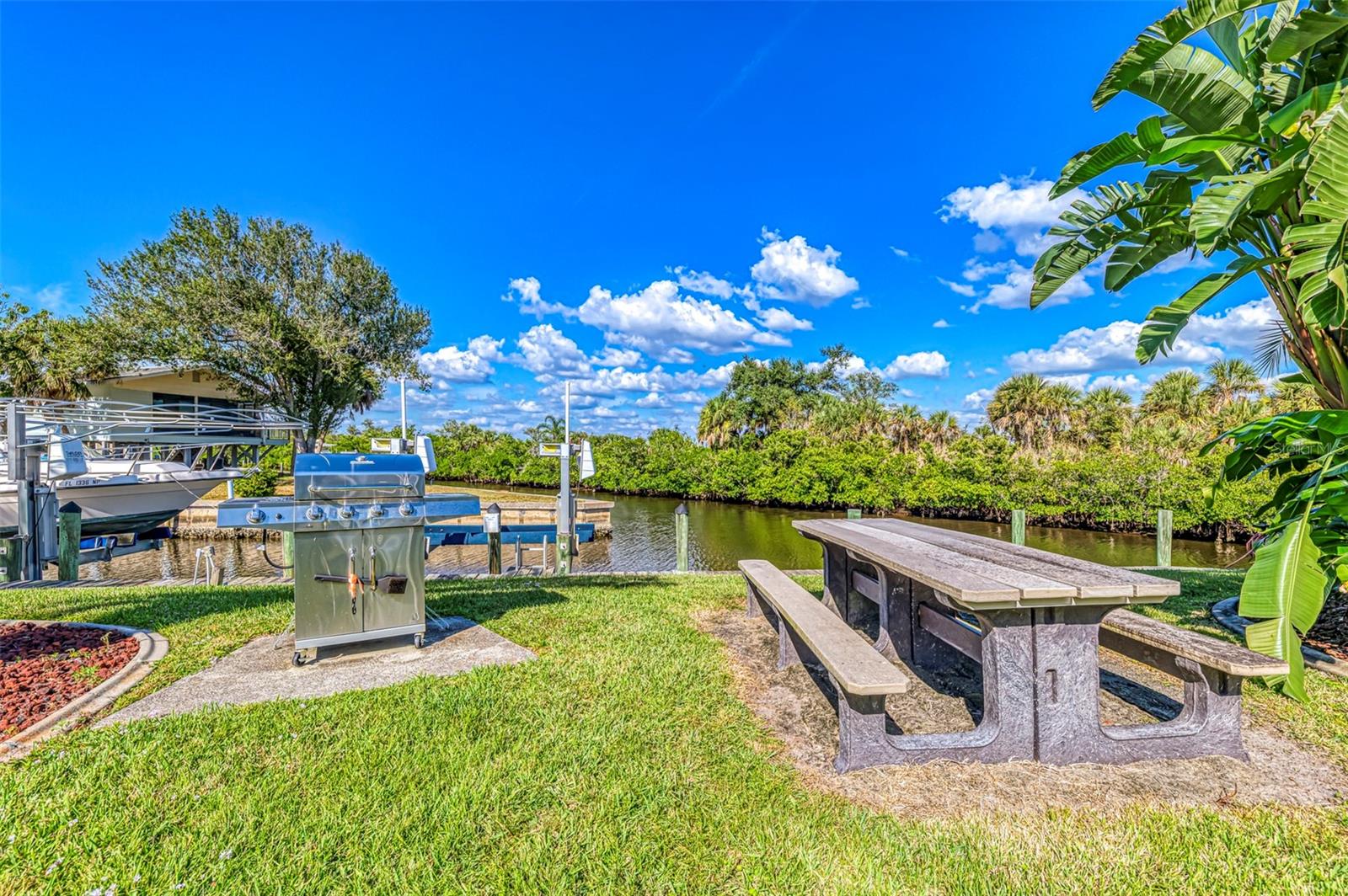 VILLAS AT HARBOUR VILLAGE - Residential