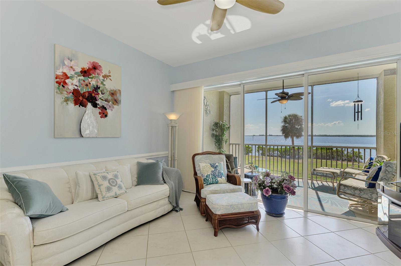 VILLAS AT HARBOUR VILLAGE - Residential