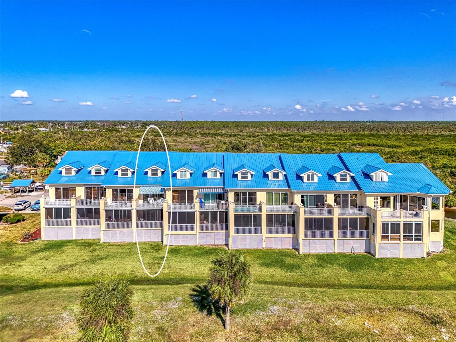 VILLAS AT HARBOUR VILLAGE - Residential