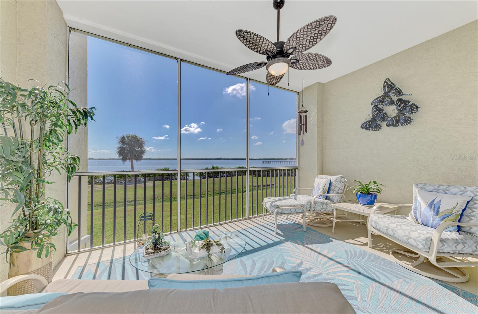 VILLAS AT HARBOUR VILLAGE - Residential