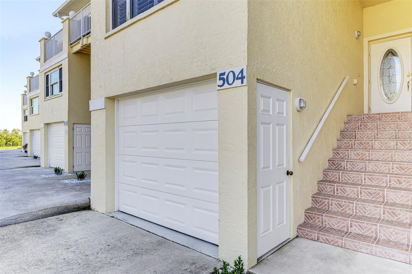 VILLAS AT HARBOUR VILLAGE - Residential