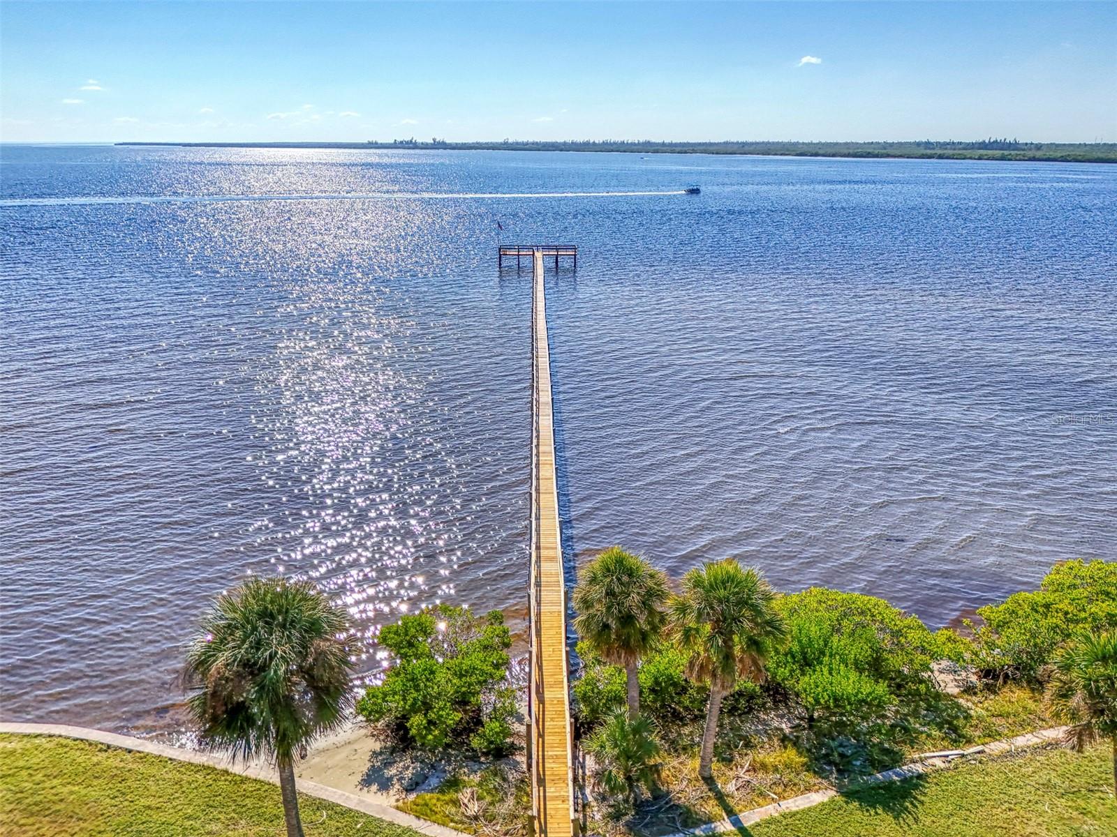 VILLAS AT HARBOUR VILLAGE - Residential