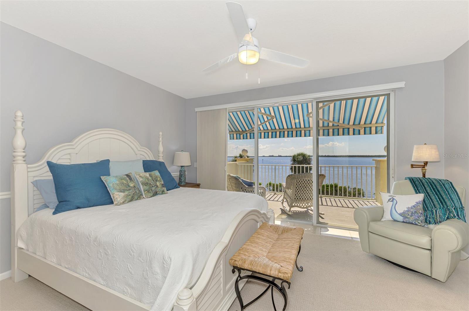 VILLAS AT HARBOUR VILLAGE - Residential