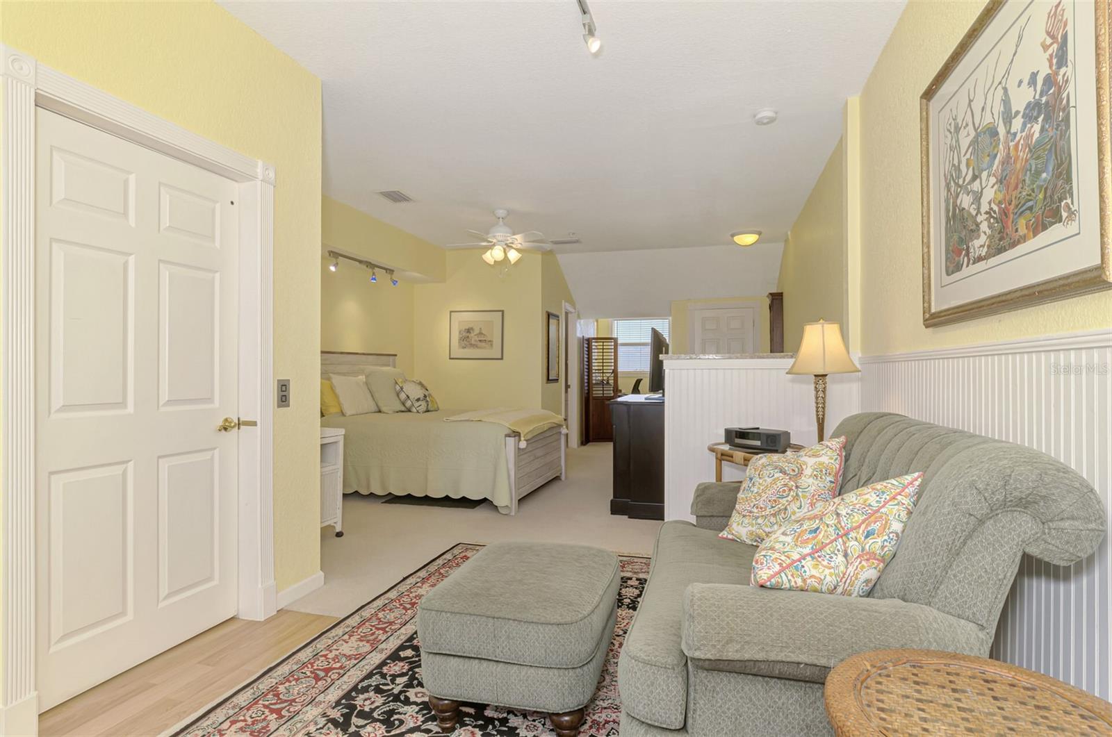 VILLAS AT HARBOUR VILLAGE - Residential