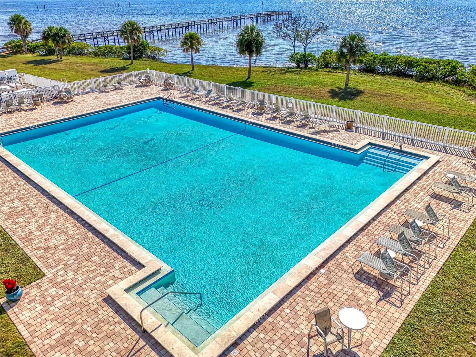 VILLAS AT HARBOUR VILLAGE - Residential