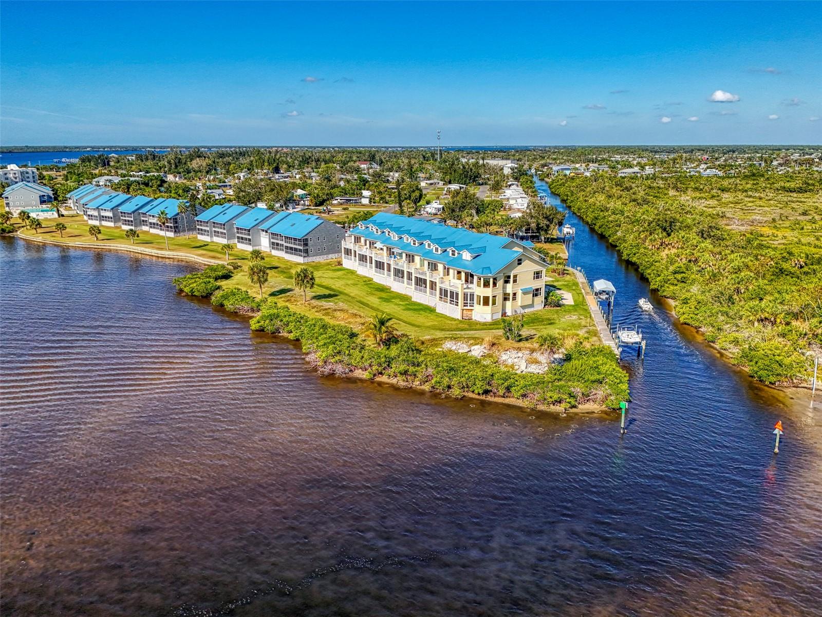 VILLAS AT HARBOUR VILLAGE - Residential