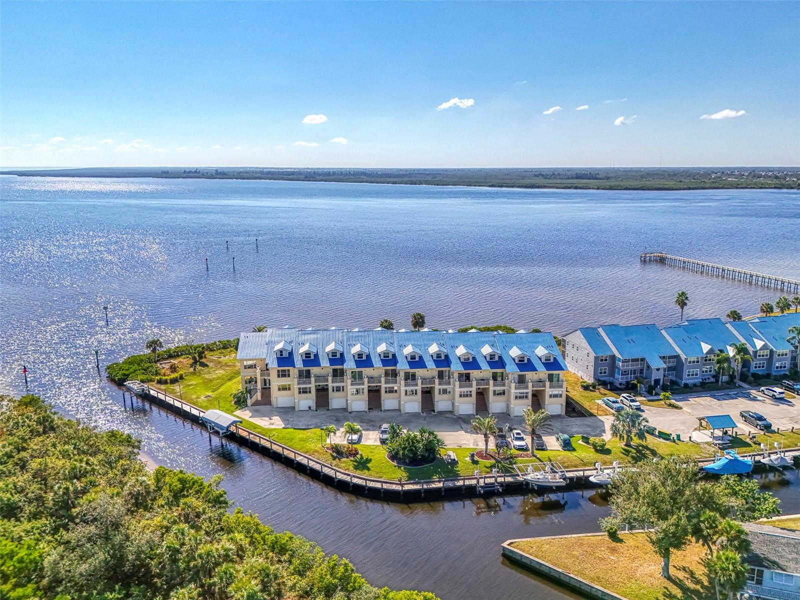 VILLAS AT HARBOUR VILLAGE - Residential