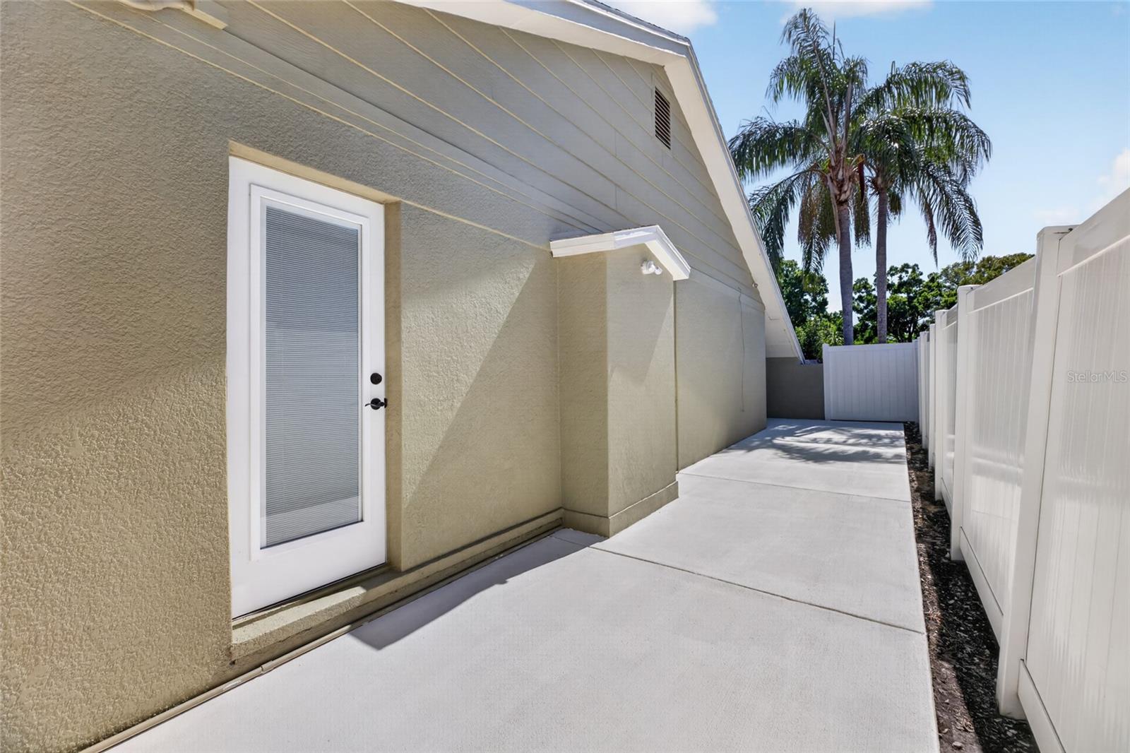 LAKE PADGETT ESTATES - Residential