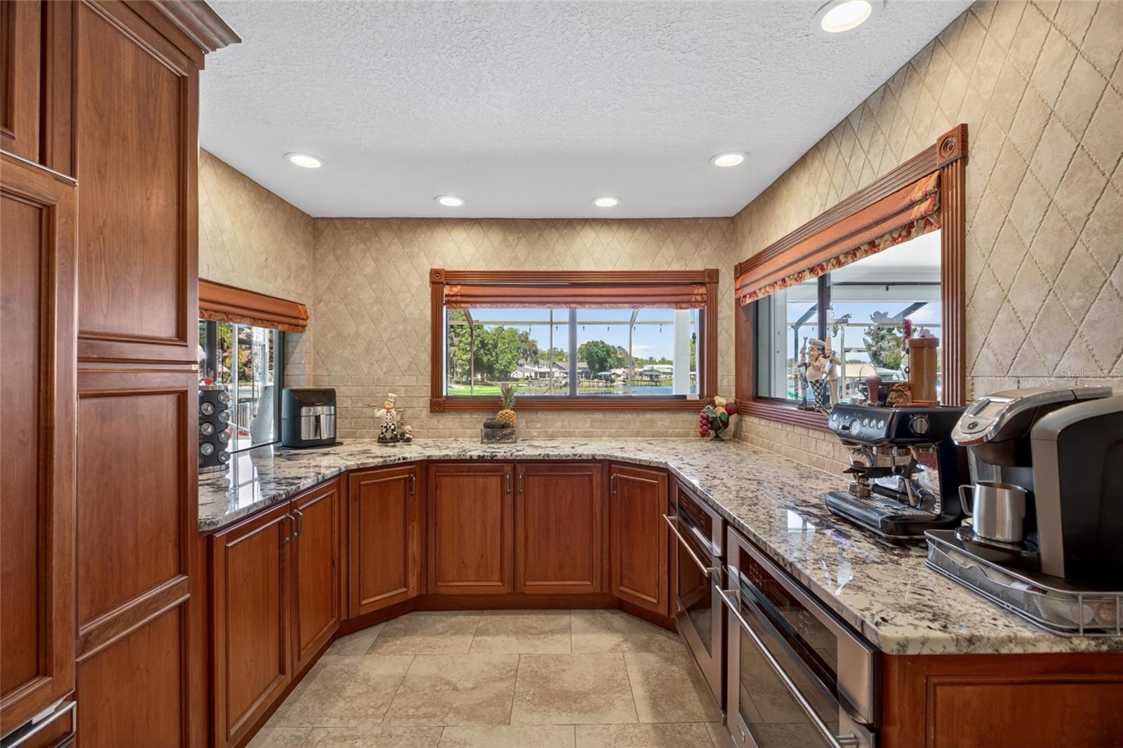 LAKE PADGETT ESTATES - Residential