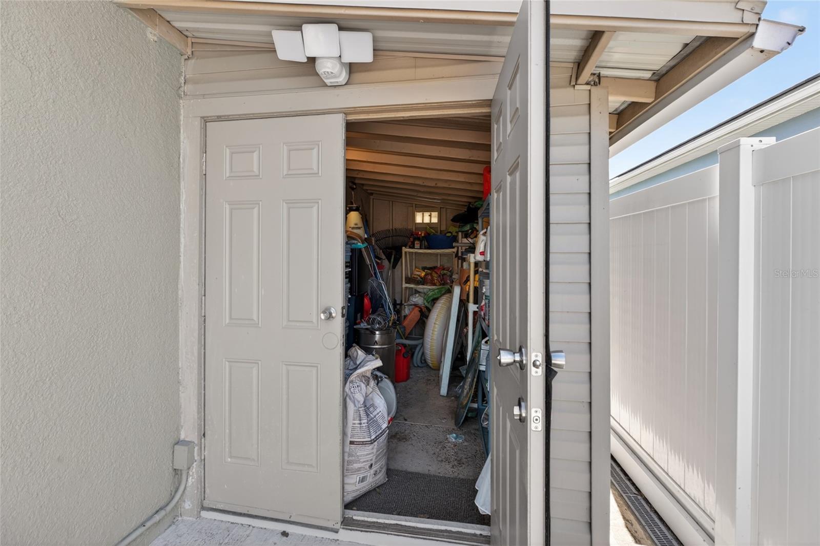 LAKE PADGETT ESTATES - Residential