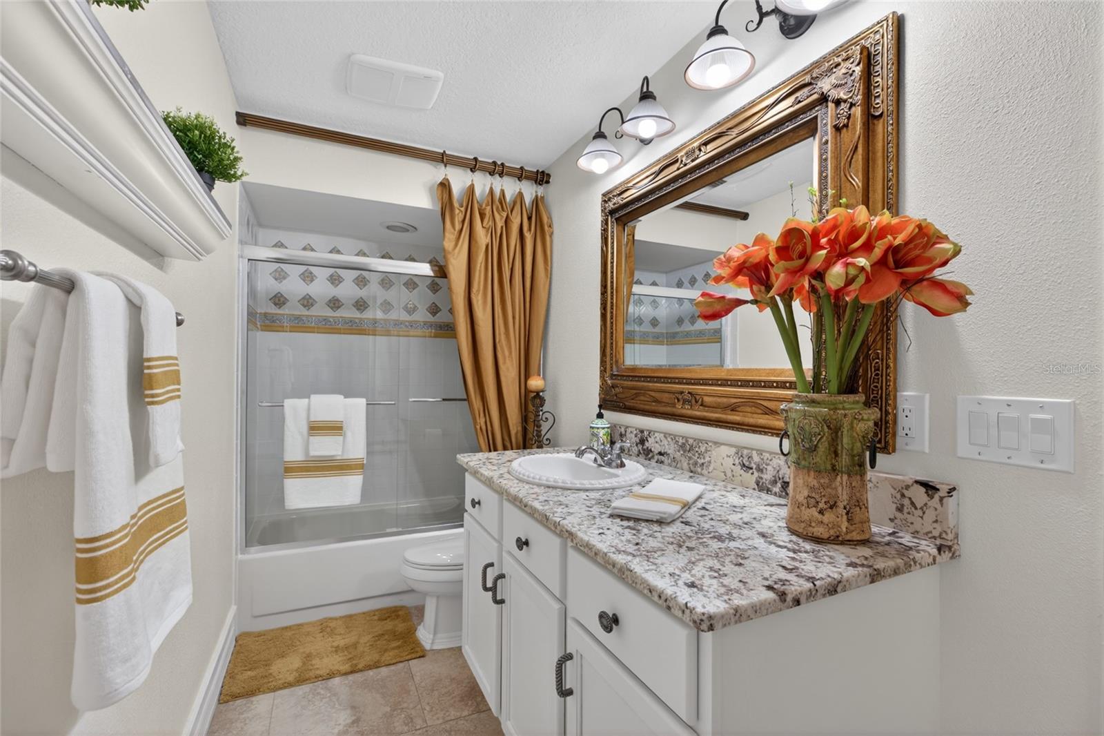 LAKE PADGETT ESTATES - Residential