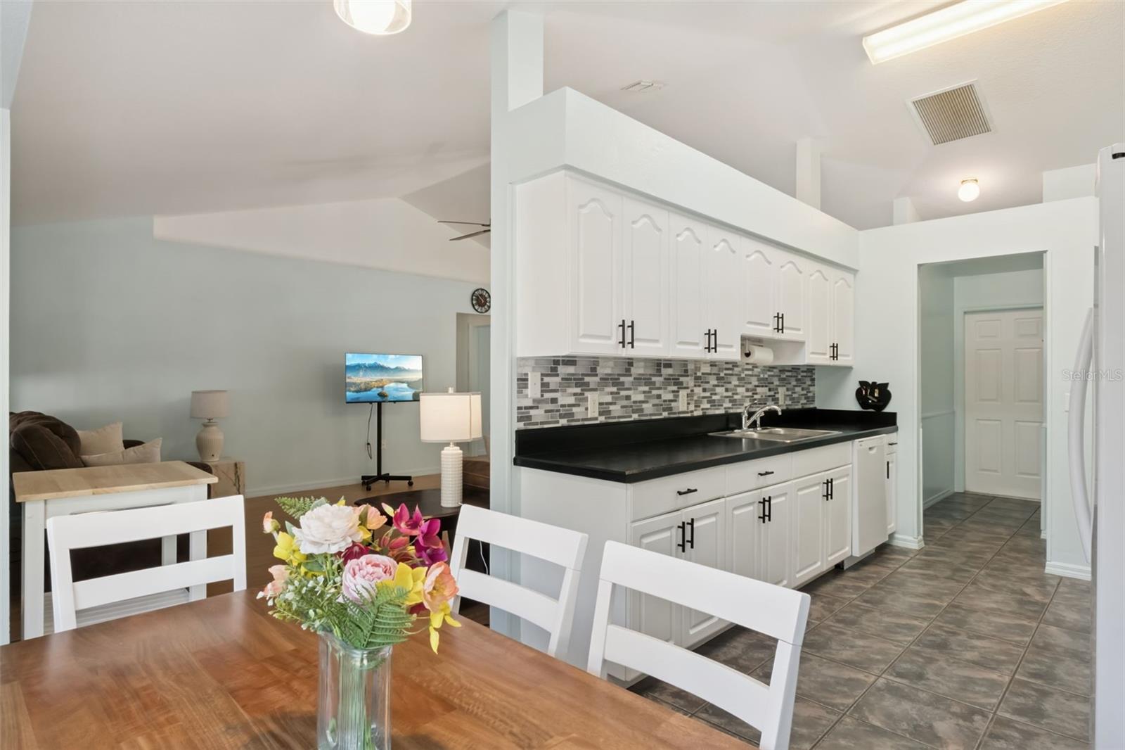 ORANGE CITY TERRACE 3RD ADDITION - Residential