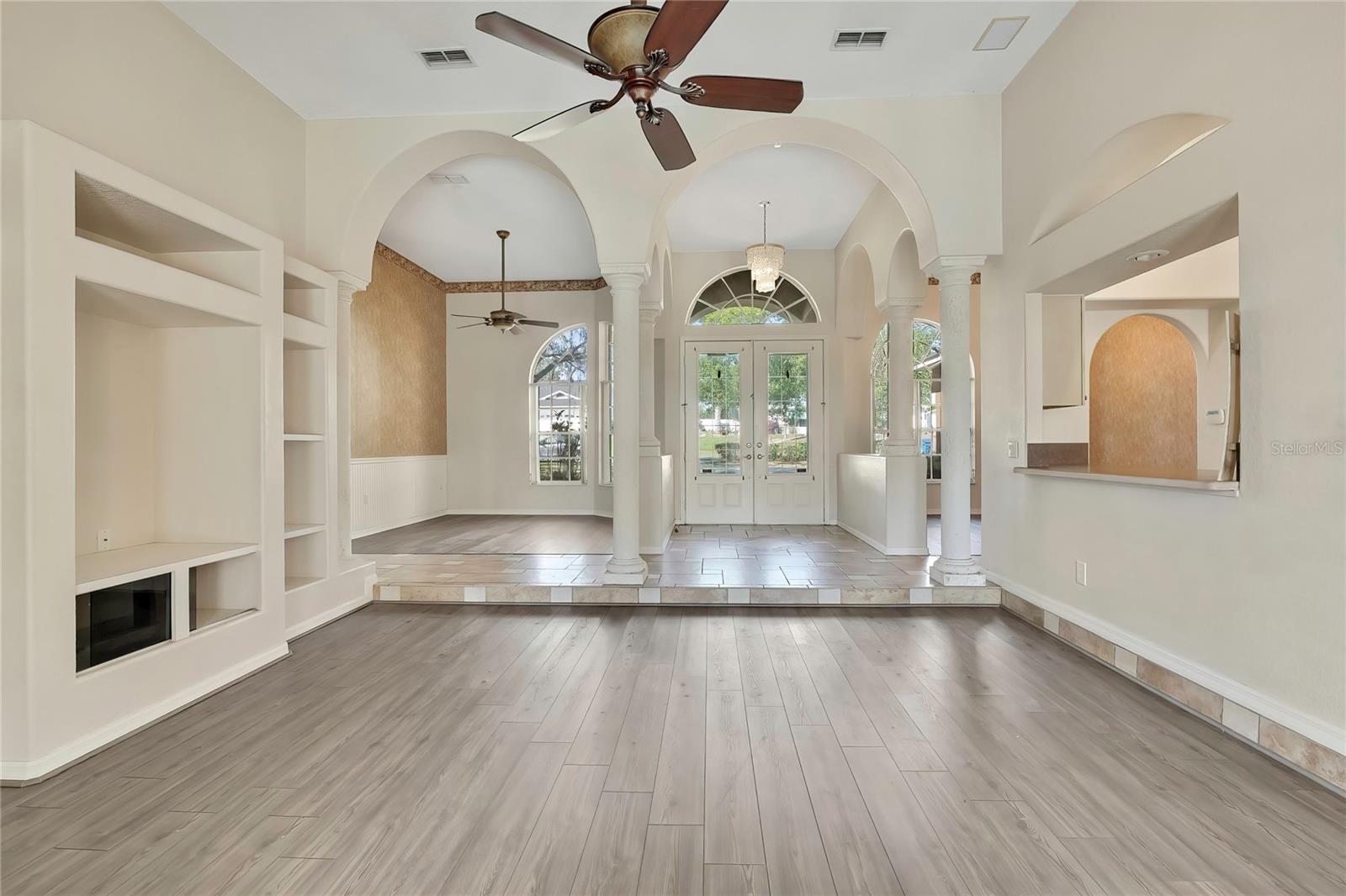 SPRING HILL - Residential