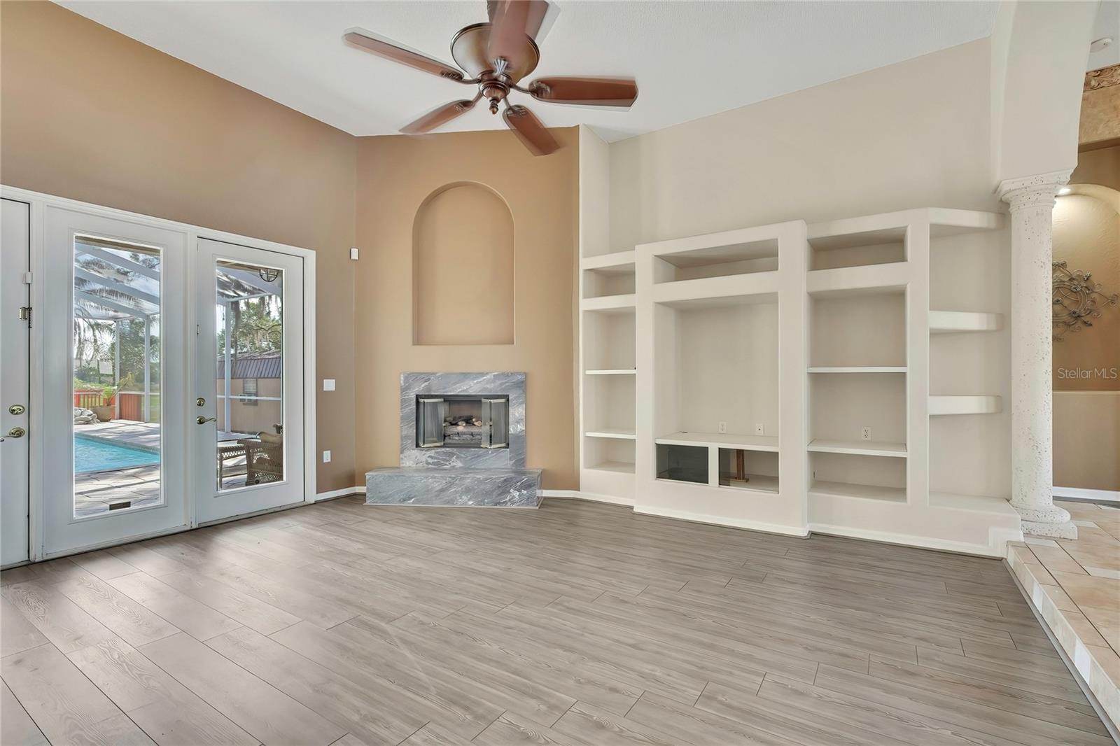 SPRING HILL - Residential