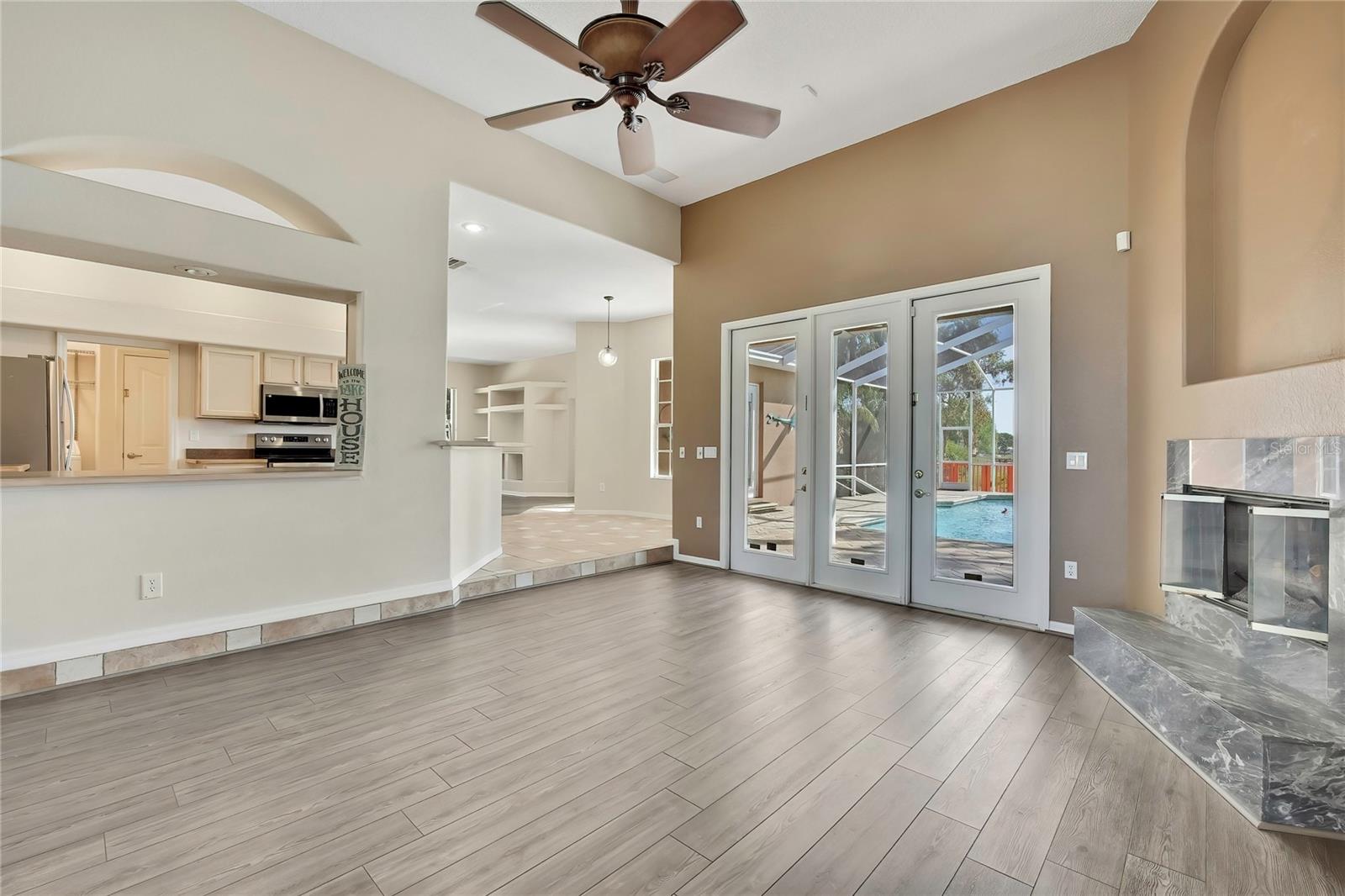 SPRING HILL - Residential