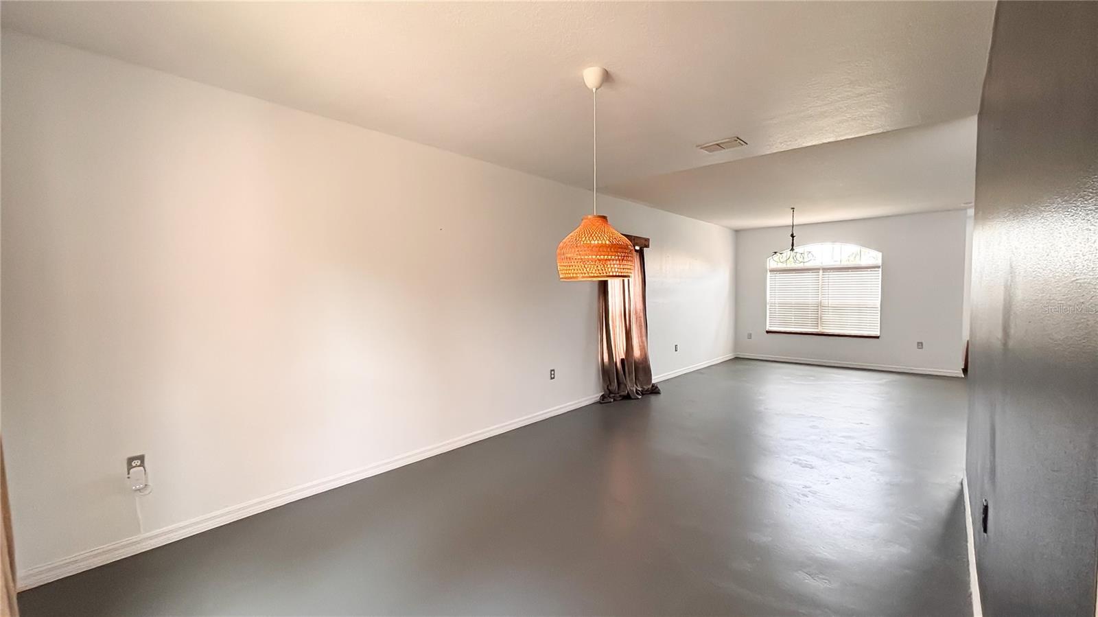 548 BIG SIOUX COURT