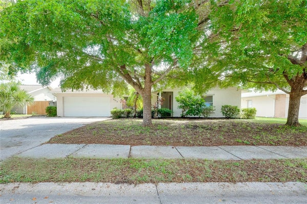2013 38TH ST W, BRADENTON, FL 34205 - Image 5b13b51d2aa3a0601ca65ea64b7e0ea4/2933914741